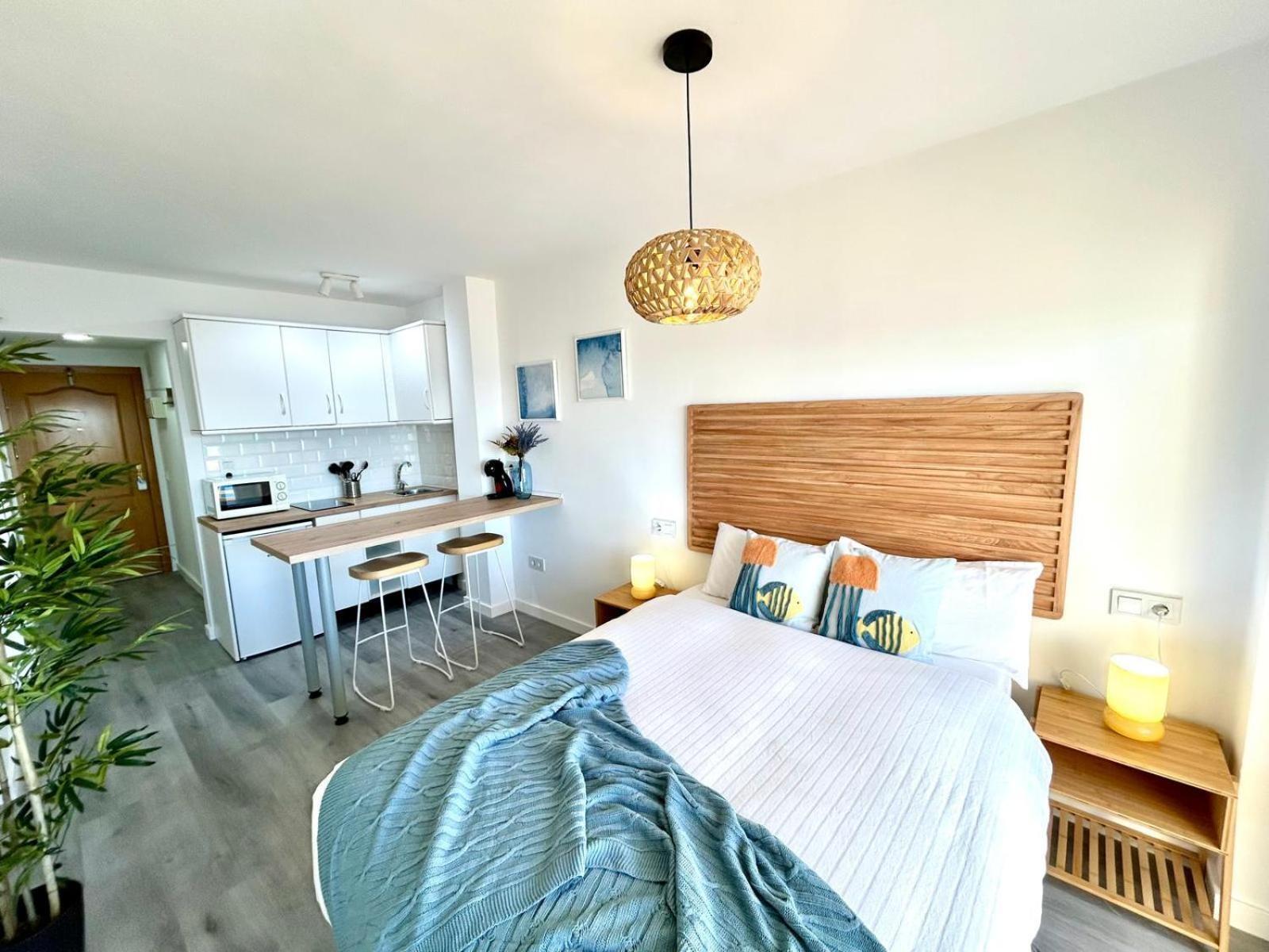 Stella Maris - Amazing Frontal Sea Views With Pool & Terrace By 10Tosea Lejlighed Fuengirola Eksteriør billede