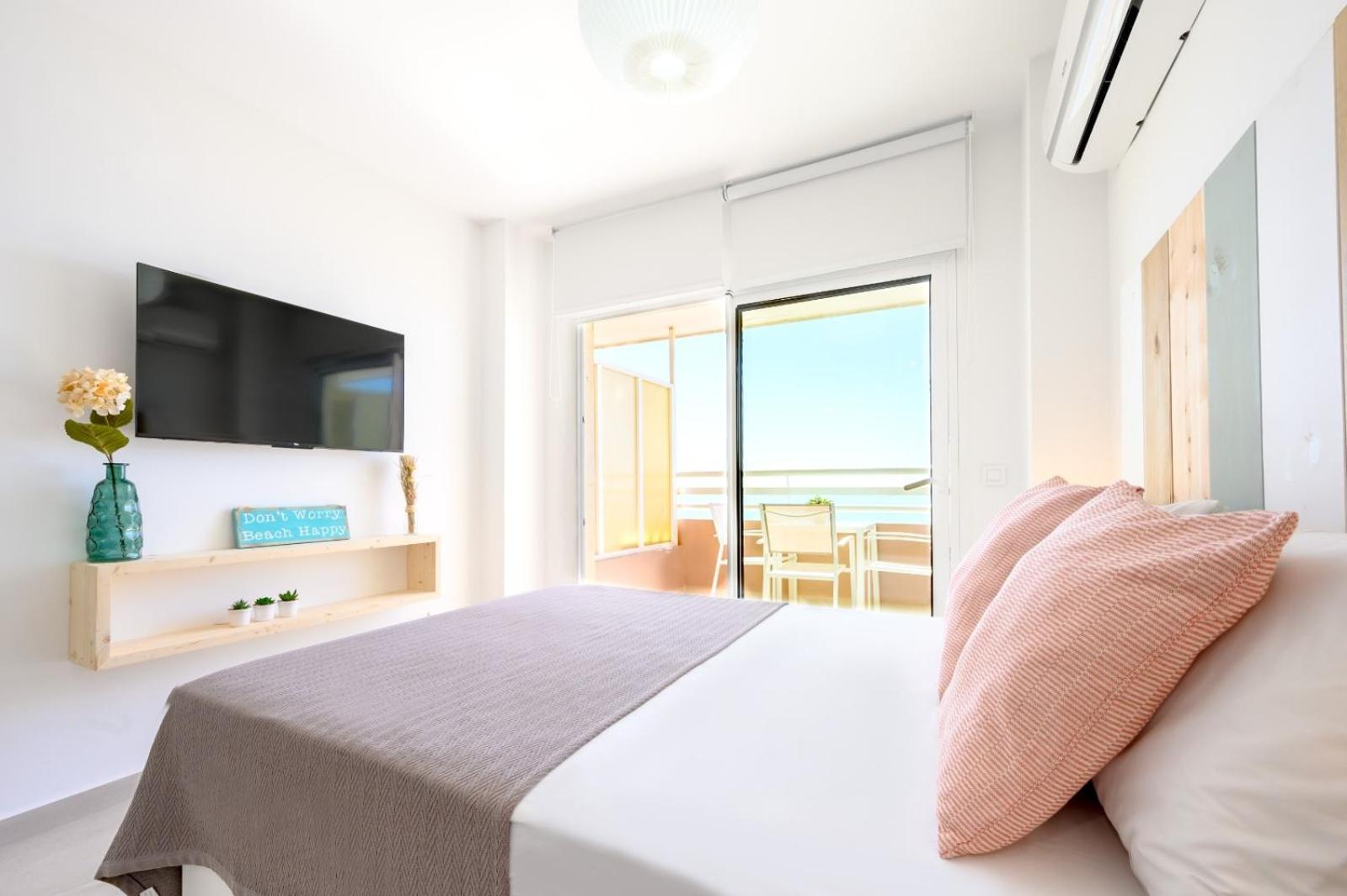 Stella Maris - Amazing Frontal Sea Views With Pool & Terrace By 10Tosea Lejlighed Fuengirola Eksteriør billede