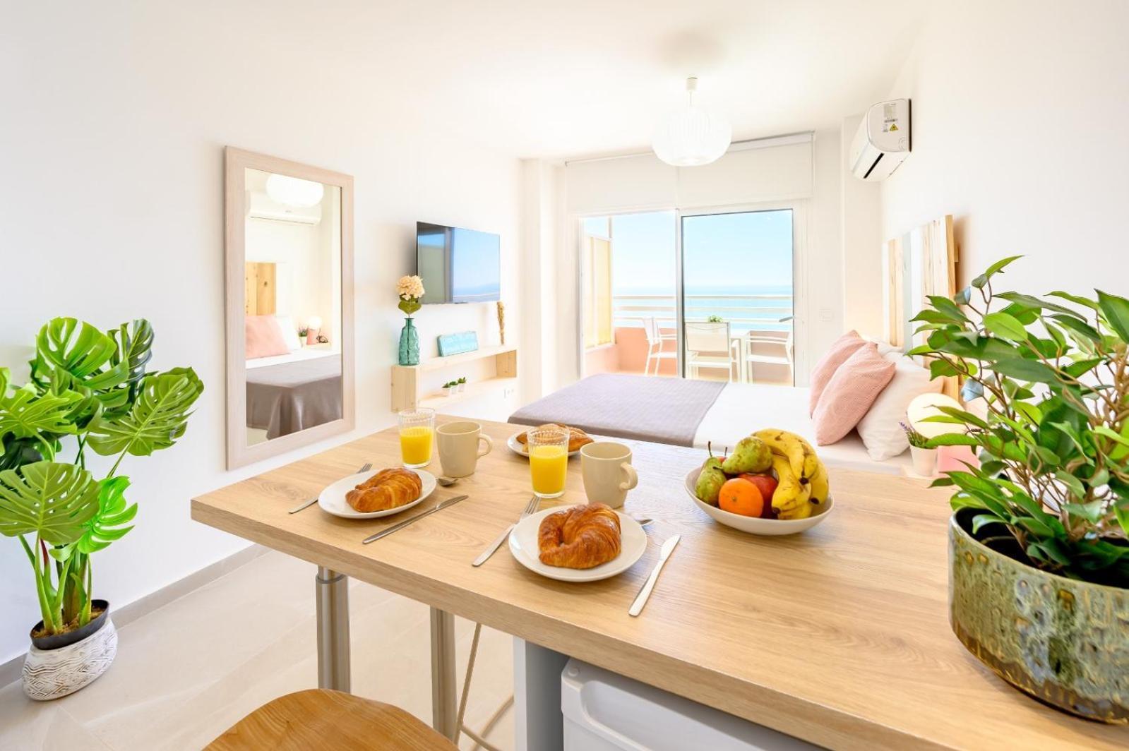Stella Maris - Amazing Frontal Sea Views With Pool & Terrace By 10Tosea Lejlighed Fuengirola Eksteriør billede