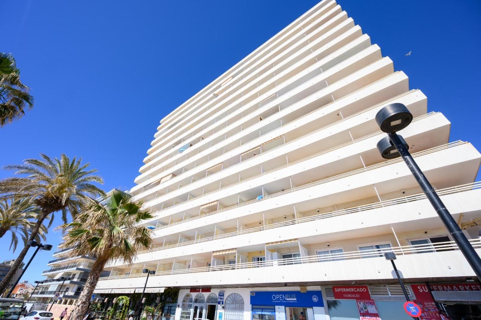 Stella Maris - Amazing Frontal Sea Views With Pool & Terrace By 10Tosea Lejlighed Fuengirola Eksteriør billede