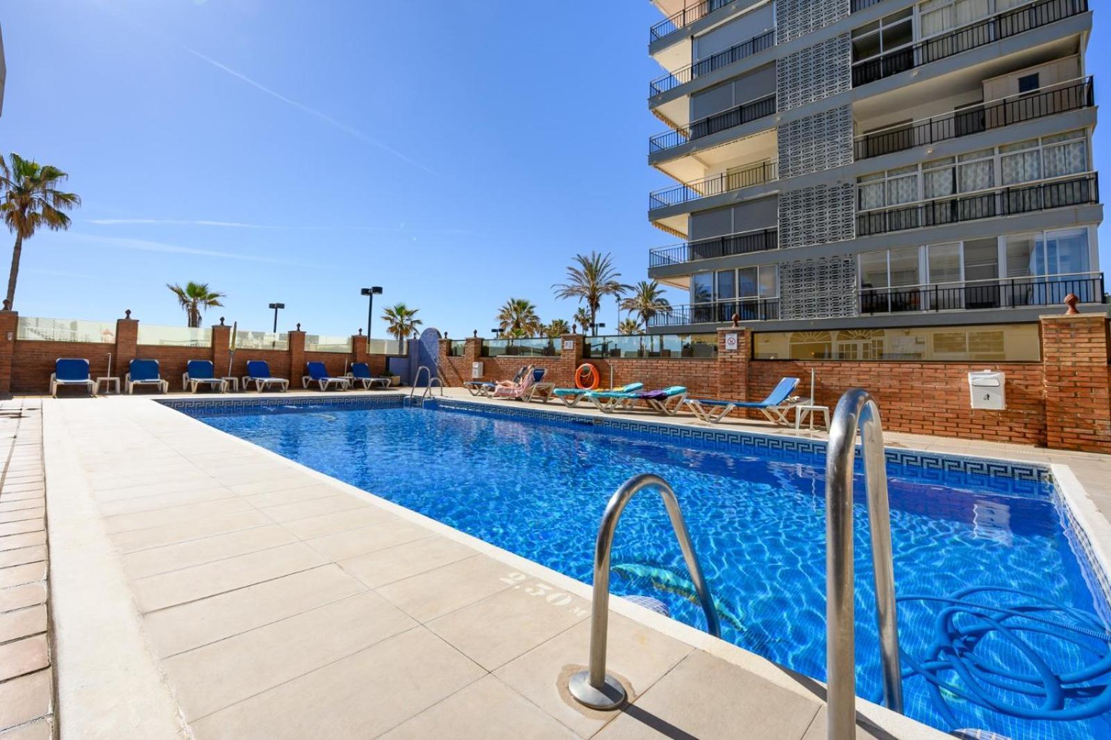 Stella Maris - Amazing Frontal Sea Views With Pool & Terrace By 10Tosea Lejlighed Fuengirola Eksteriør billede